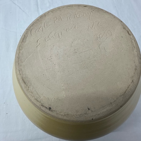 Cagle Road Hand Thrown Pottery Butter Yellow Ruffled Bowl - Picture 4 of 4